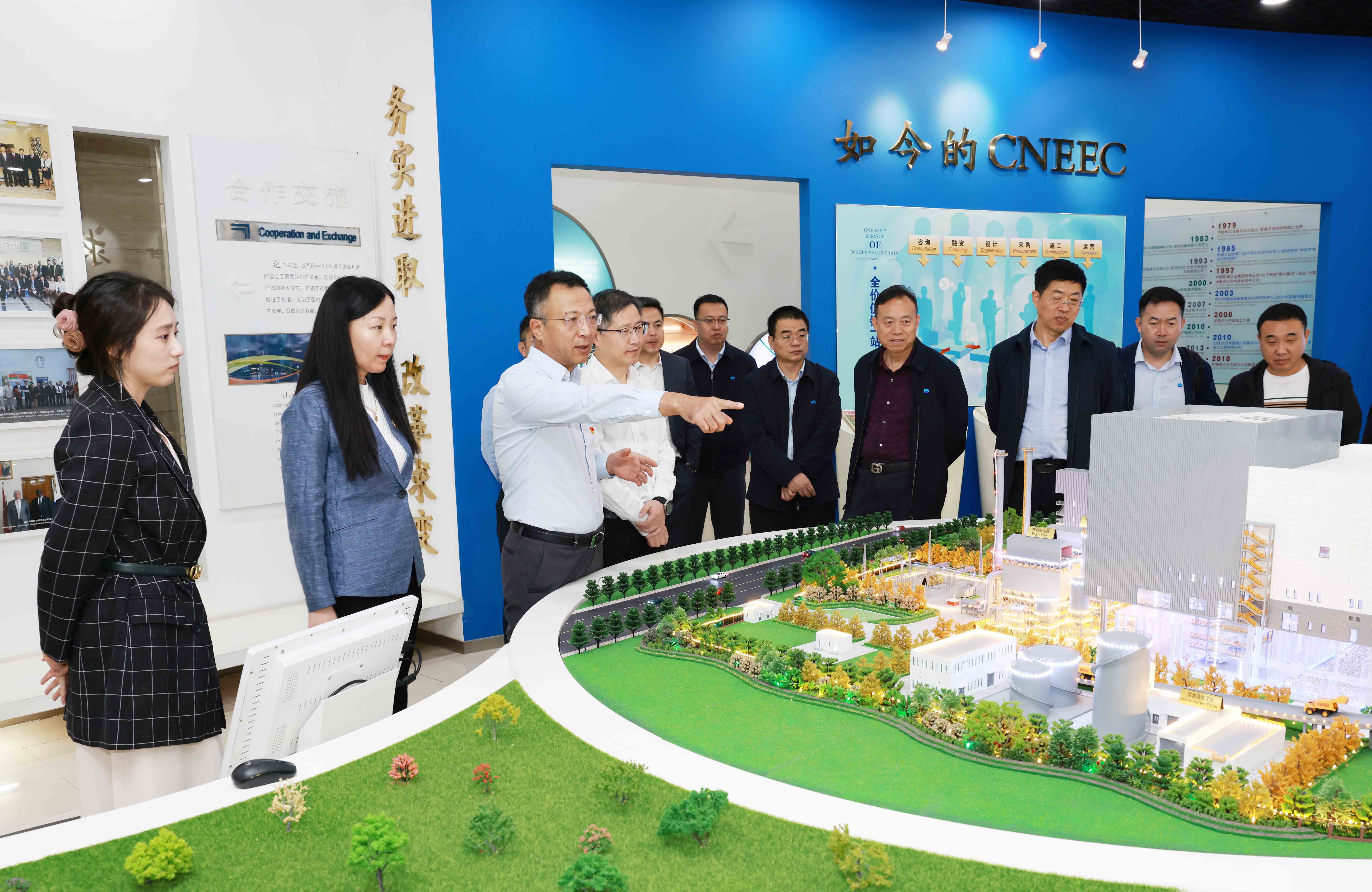 2025年9月23日,黨建領航出海路 協同聚力新征程|機勘院與中國電工開展主題黨建暨業務交流會并簽訂黨建共建協議2-1.jpg